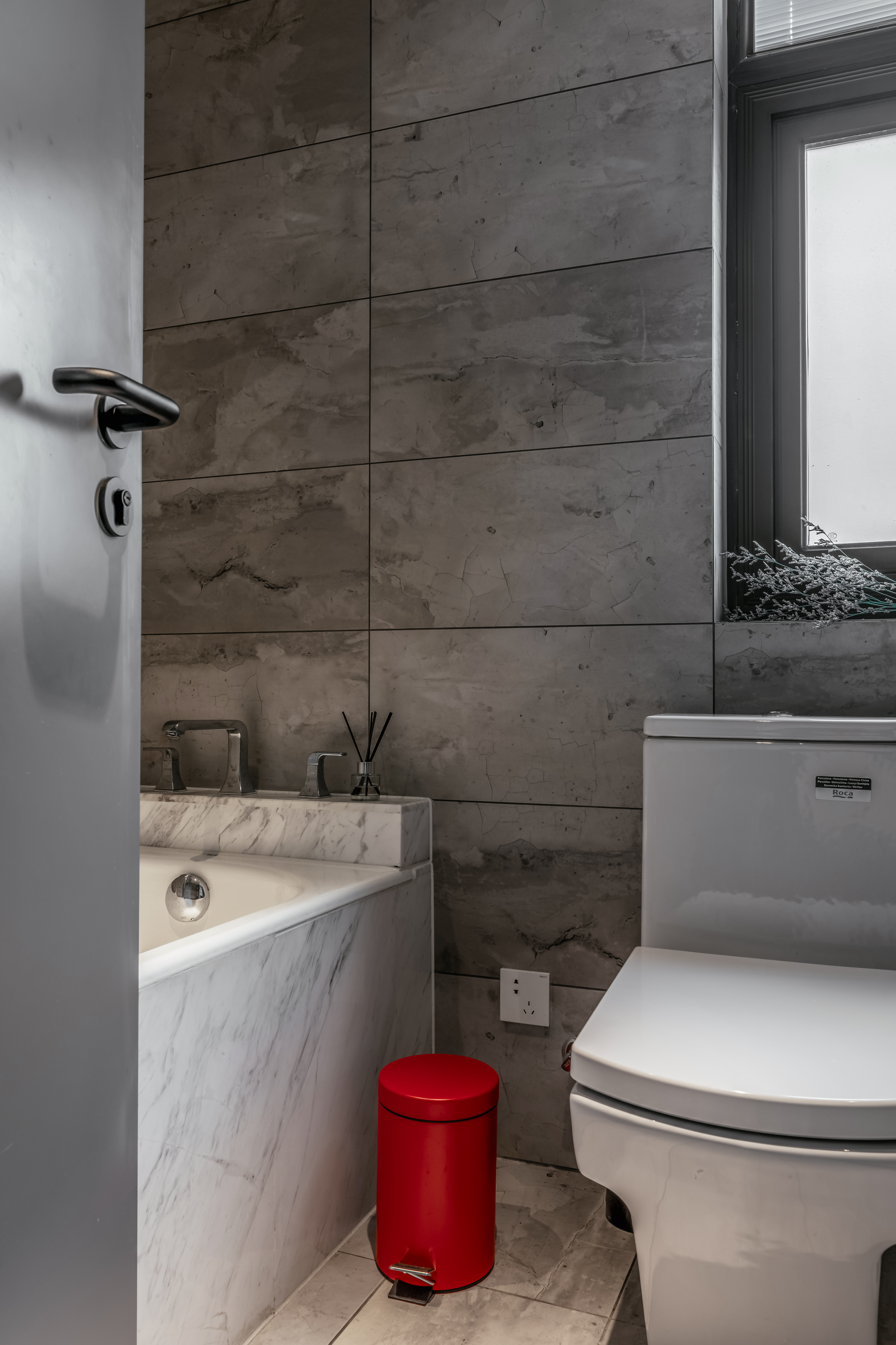 Tiling Small Bathroom Ideas